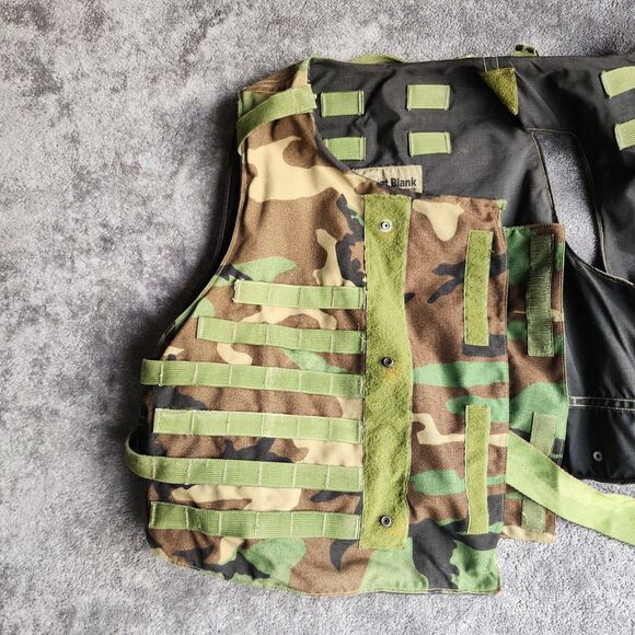 Camouflage Tactical Vest Carrier w/ Inserts Size Large Woodland BDU Display Only - Picture 12 of 15